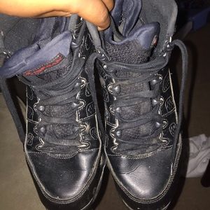Am saleing my Jordan 9 cuz I don’t use them
